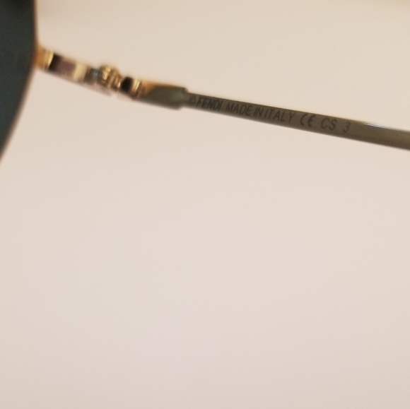 Fendi Rose gold Sunglasses - Picture 5 of 8